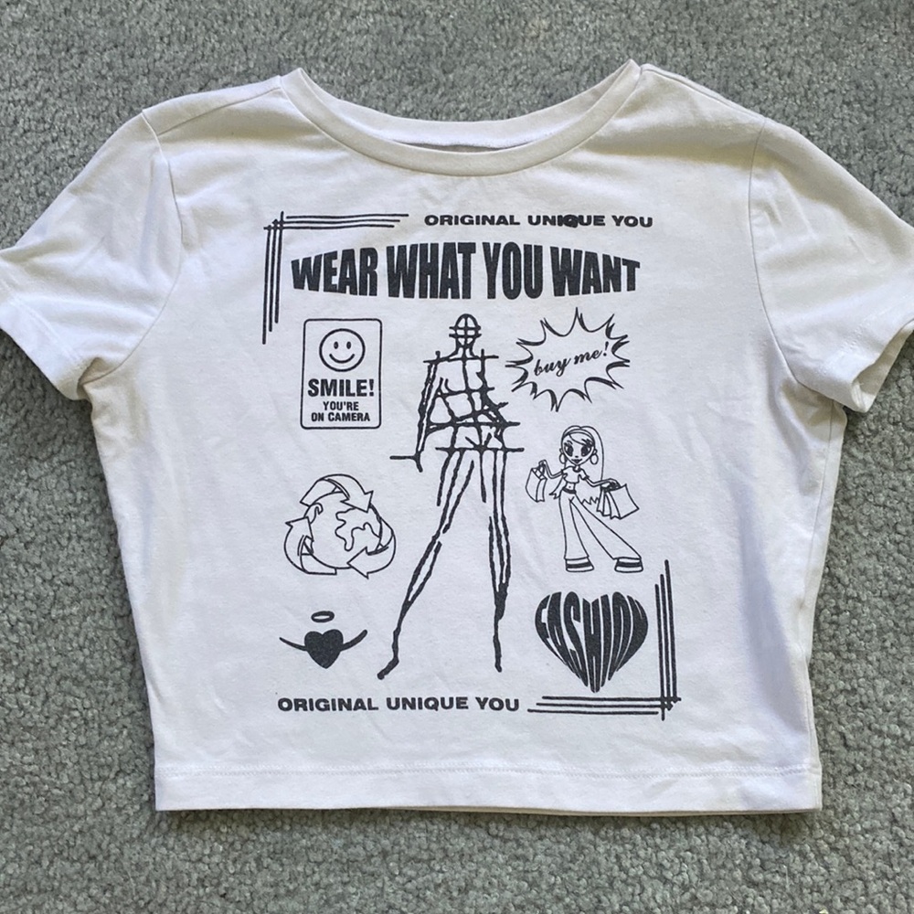 graphic crop top